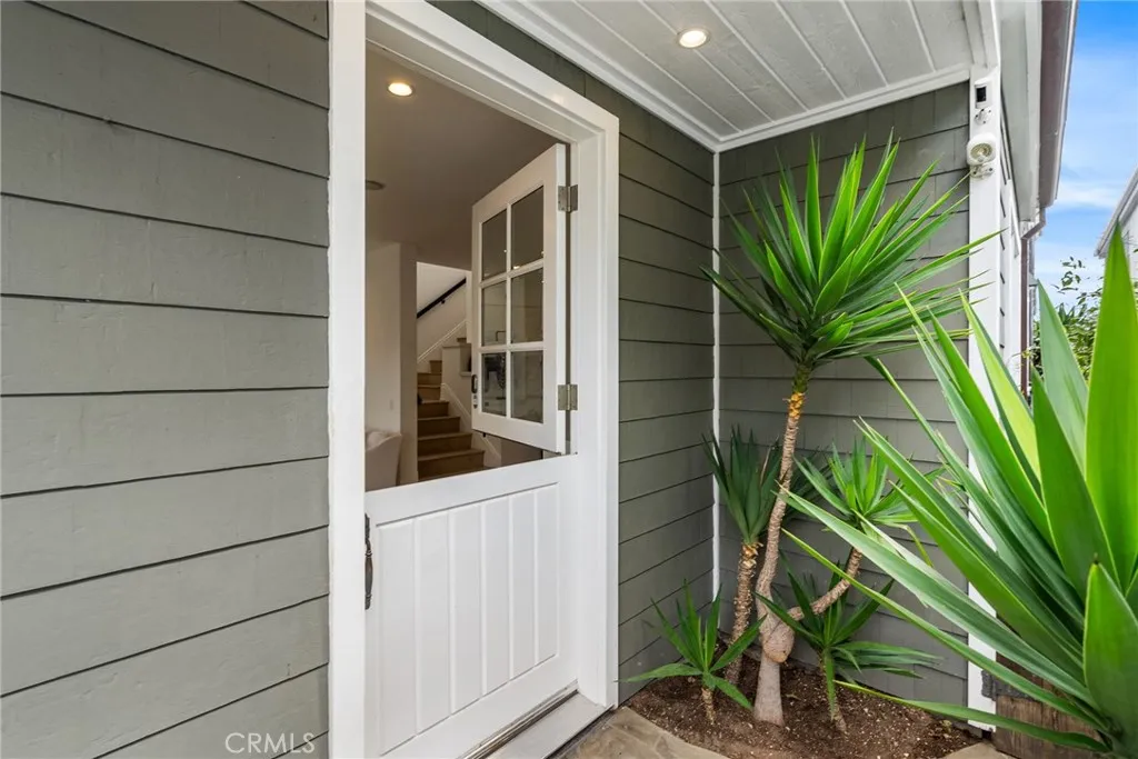 320 Heliotrope Avenue, Corona Del Mar, California 92625 home-pic-7