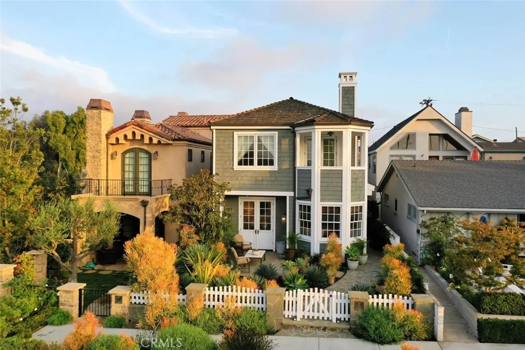 320 Heliotrope Avenue, Corona Del Mar, California 92625 home-pic-6