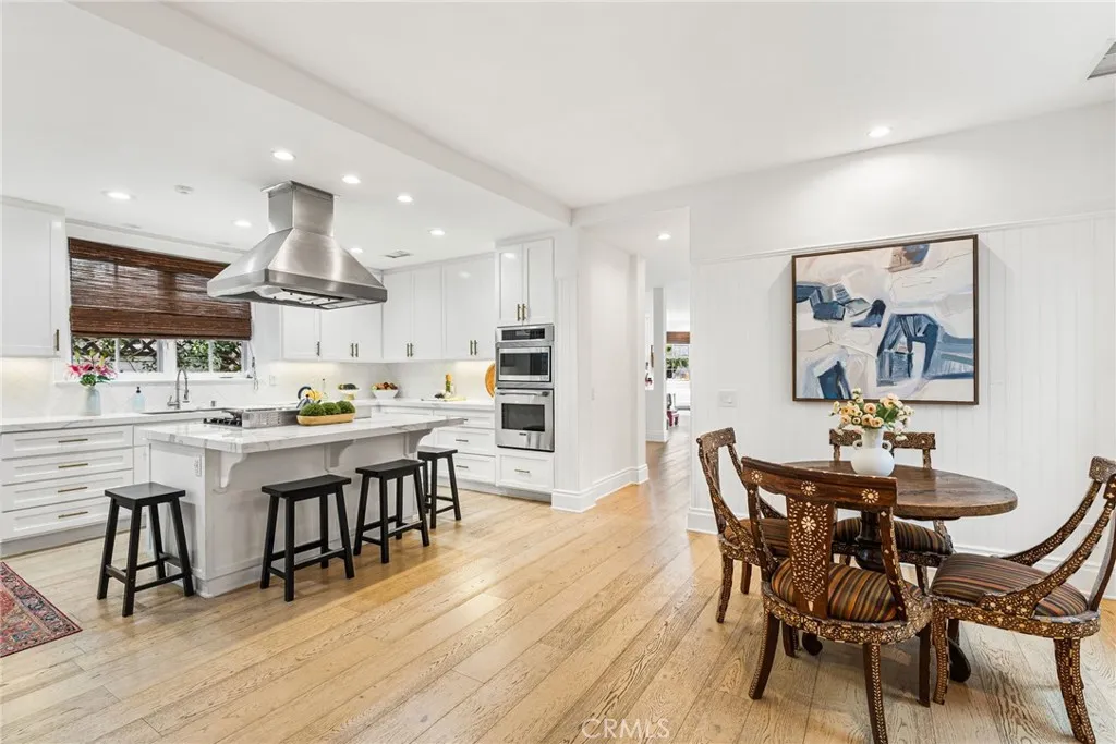320 Heliotrope Avenue, Corona Del Mar, California 92625 home-pic-23