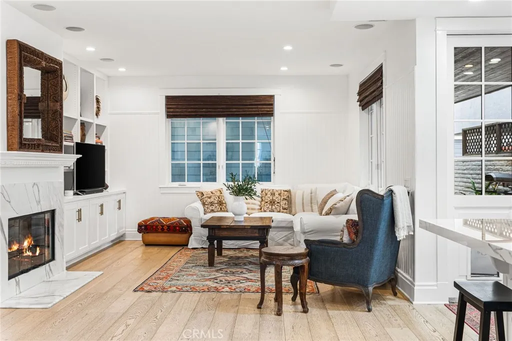 320 Heliotrope Avenue, Corona Del Mar, California 92625 home-pic-27