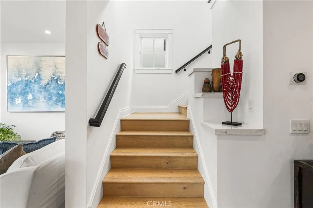 320 Heliotrope Avenue, Corona Del Mar, California 92625 home-pic-32