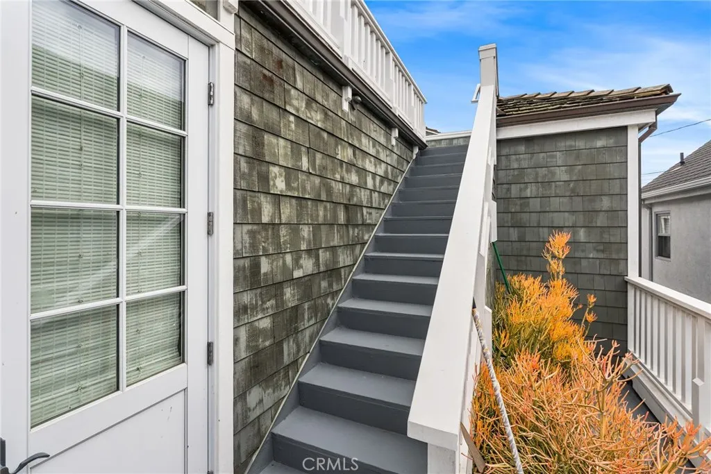 320 Heliotrope Avenue, Corona Del Mar, California 92625 home-pic-50