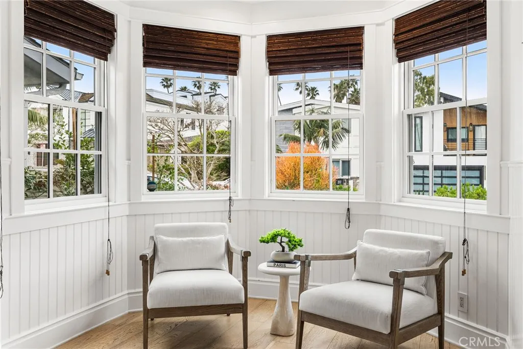 320 Heliotrope Avenue, Corona Del Mar, California 92625 home-pic-16