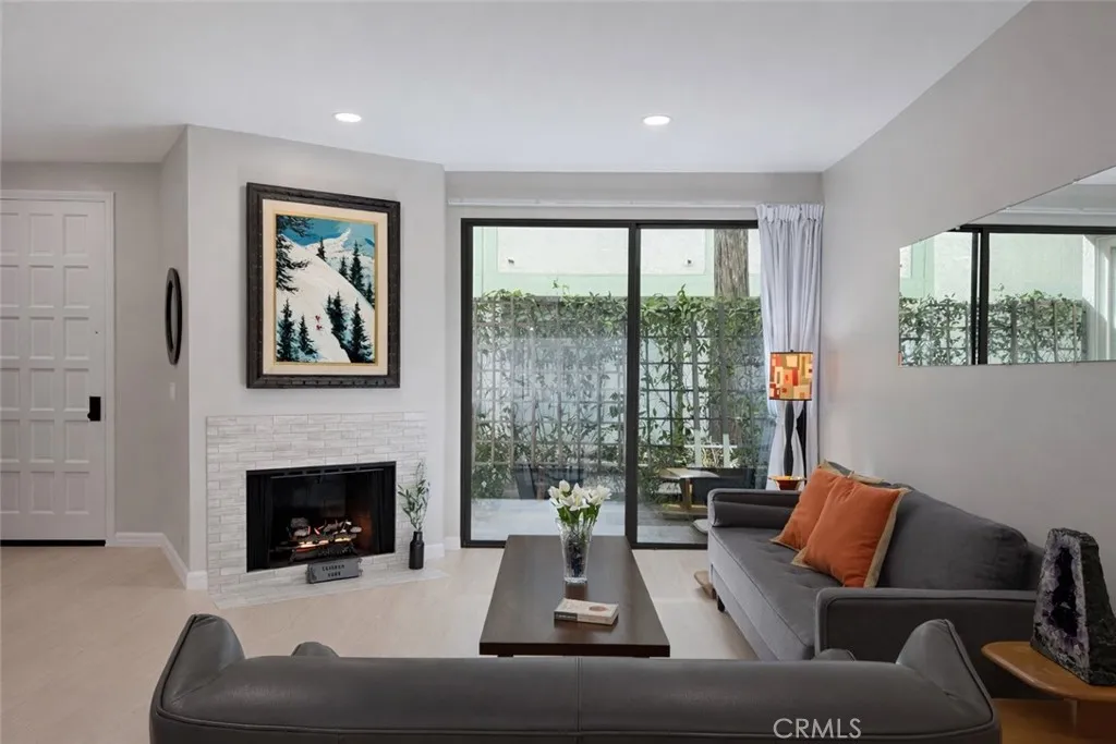 1108 18th Street 7, Santa Monica, California 90403 home-pic-4