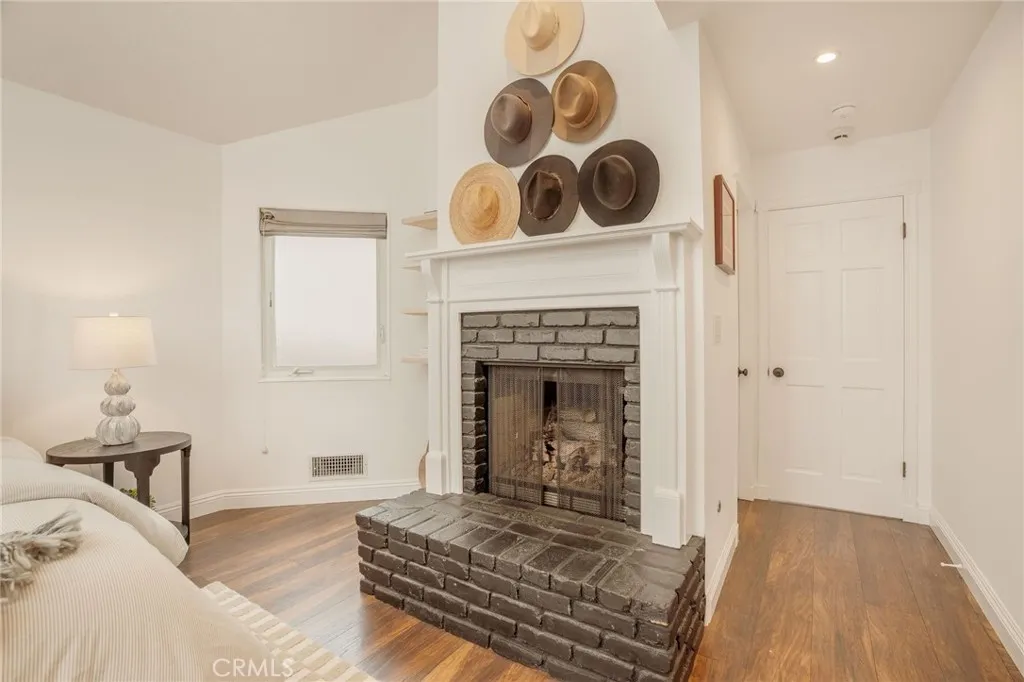 521 13th Street, Manhattan Beach, California 90266 home-pic-16