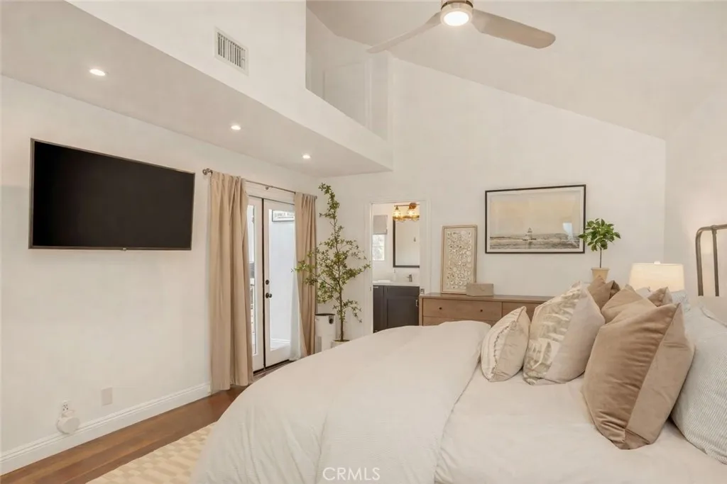 521 13th Street, Manhattan Beach, California 90266 home-pic-15