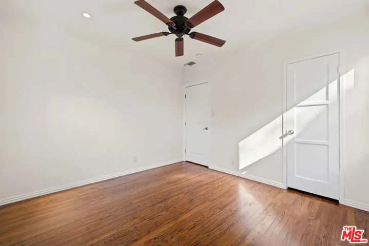 4530 Bakman Avenue, North Hollywood, California 91602