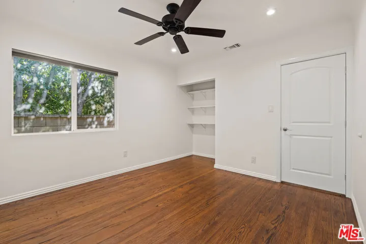 4530 Bakman Avenue, North Hollywood, California 91602