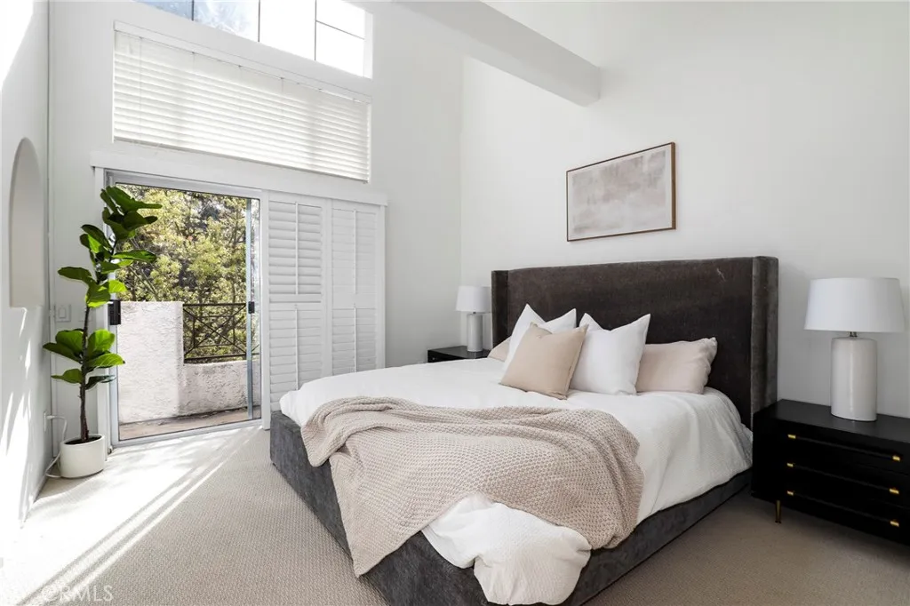 4201 Radford Avenue 3, Studio City, California 91604 home-pic-10