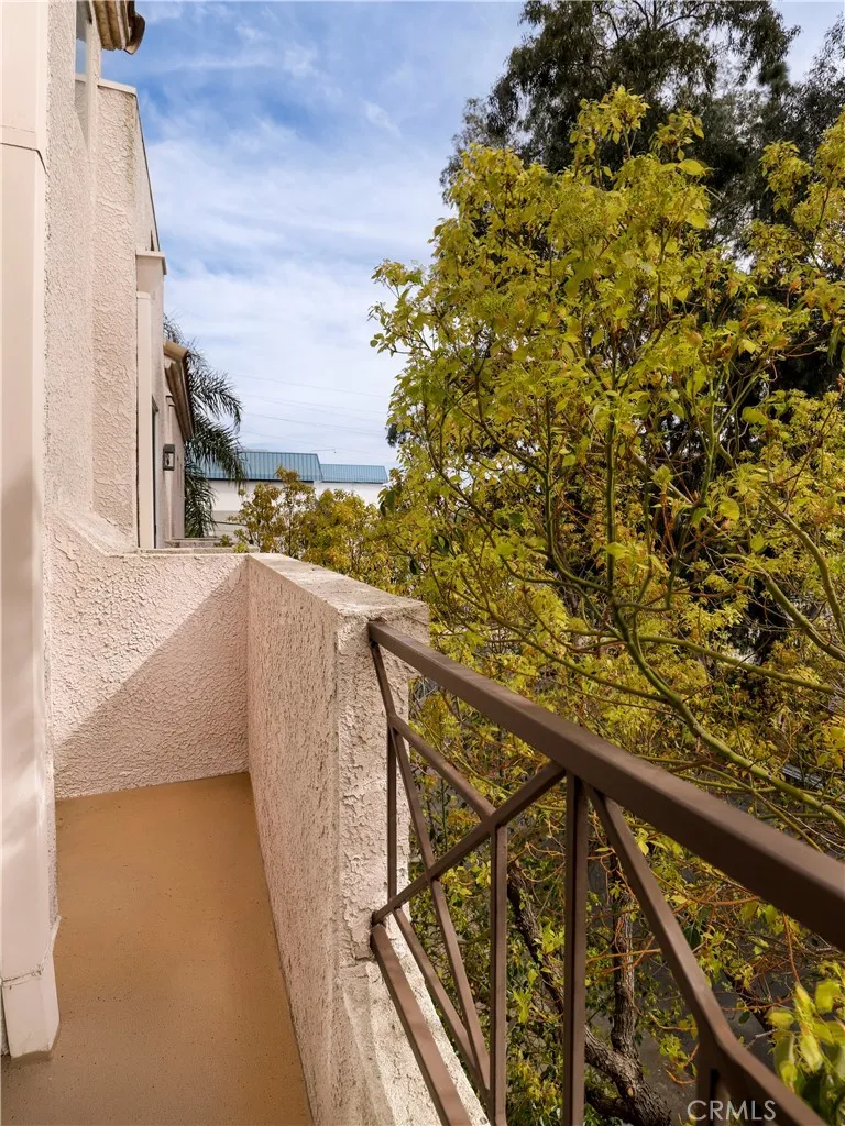 4201 Radford Avenue 3, Studio City, California 91604 home-pic-21
