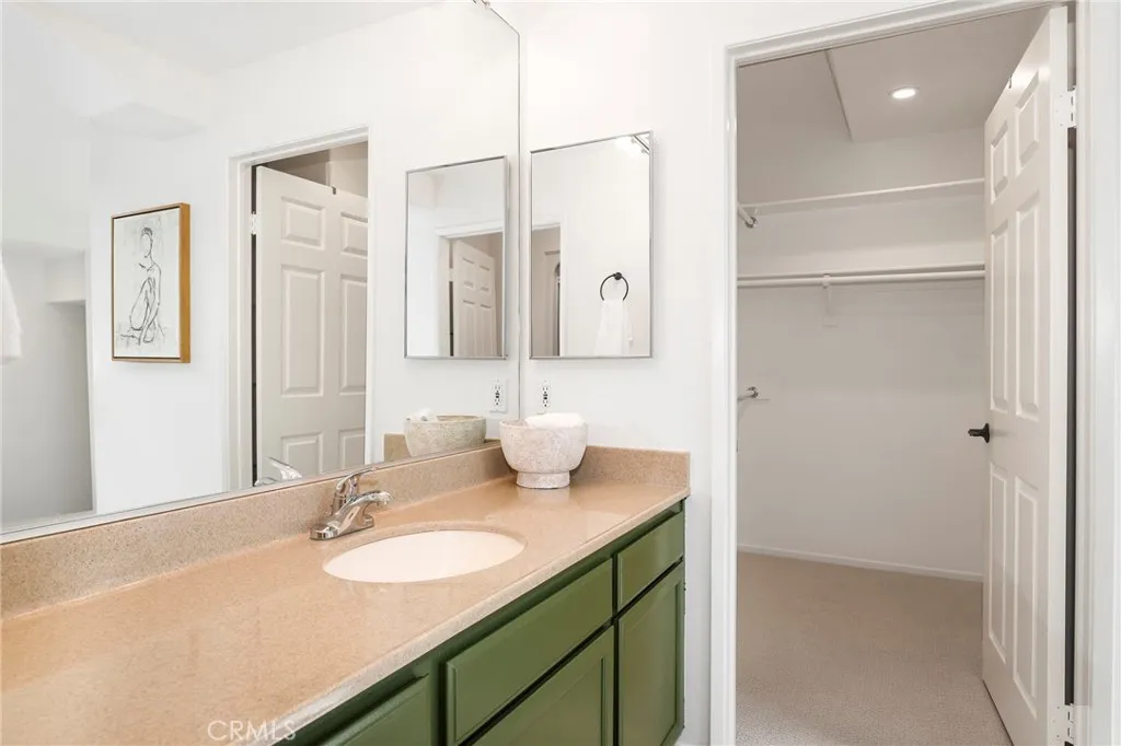 4201 Radford Avenue 3, Studio City, California 91604 home-pic-14