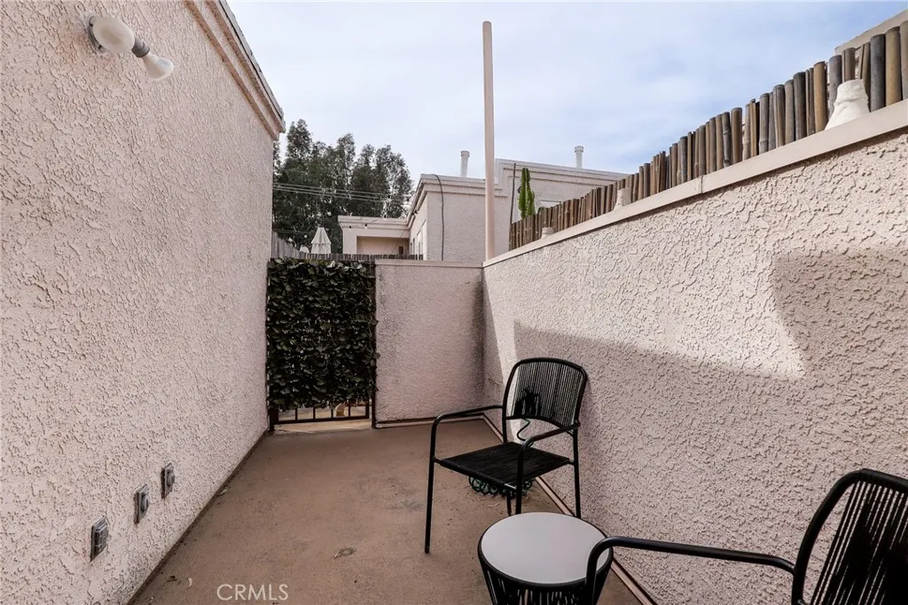 4201 Radford Avenue 3, Studio City, California 91604 home-pic-23
