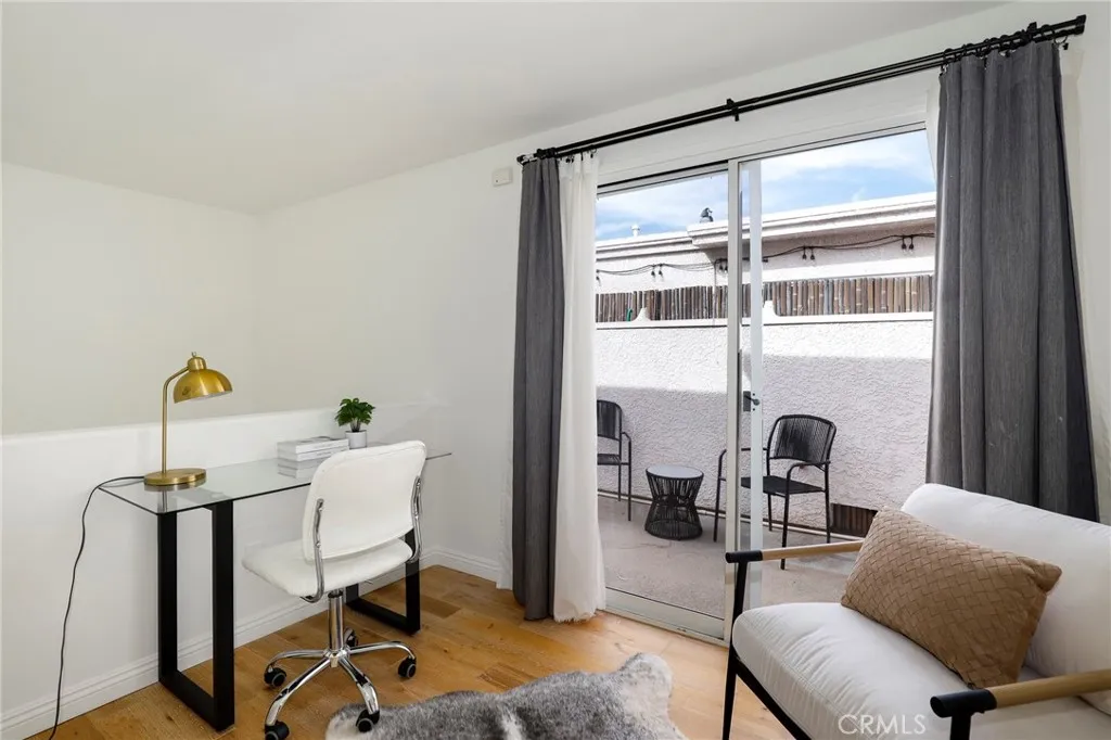 4201 Radford Avenue 3, Studio City, California 91604 home-pic-20