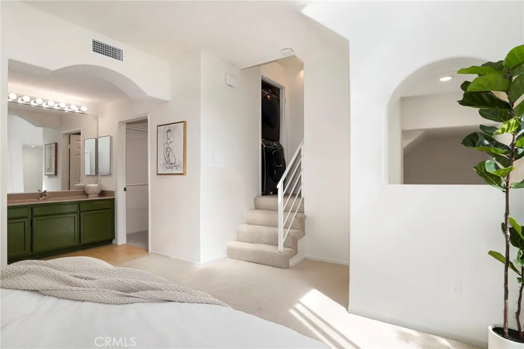 4201 Radford Avenue 3, Studio City, California 91604 home-pic-13