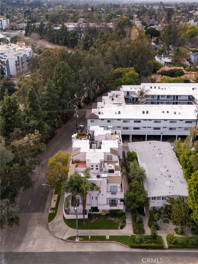 4201 Radford Avenue 3, Studio City, California 91604 home-pic-28