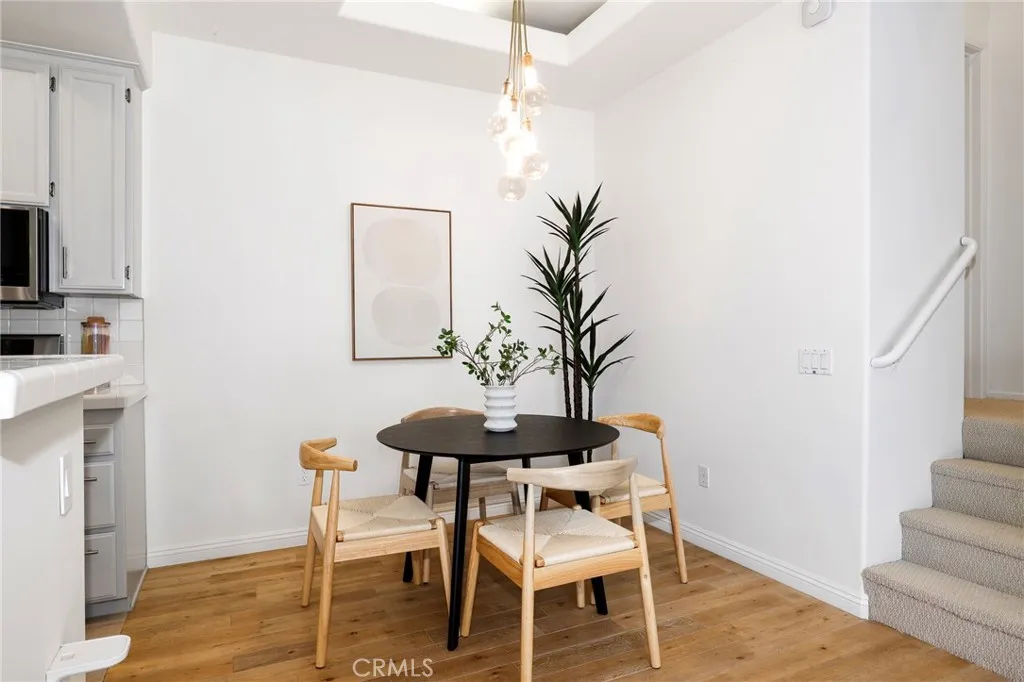 4201 Radford Avenue 3, Studio City, California 91604 home-pic-6