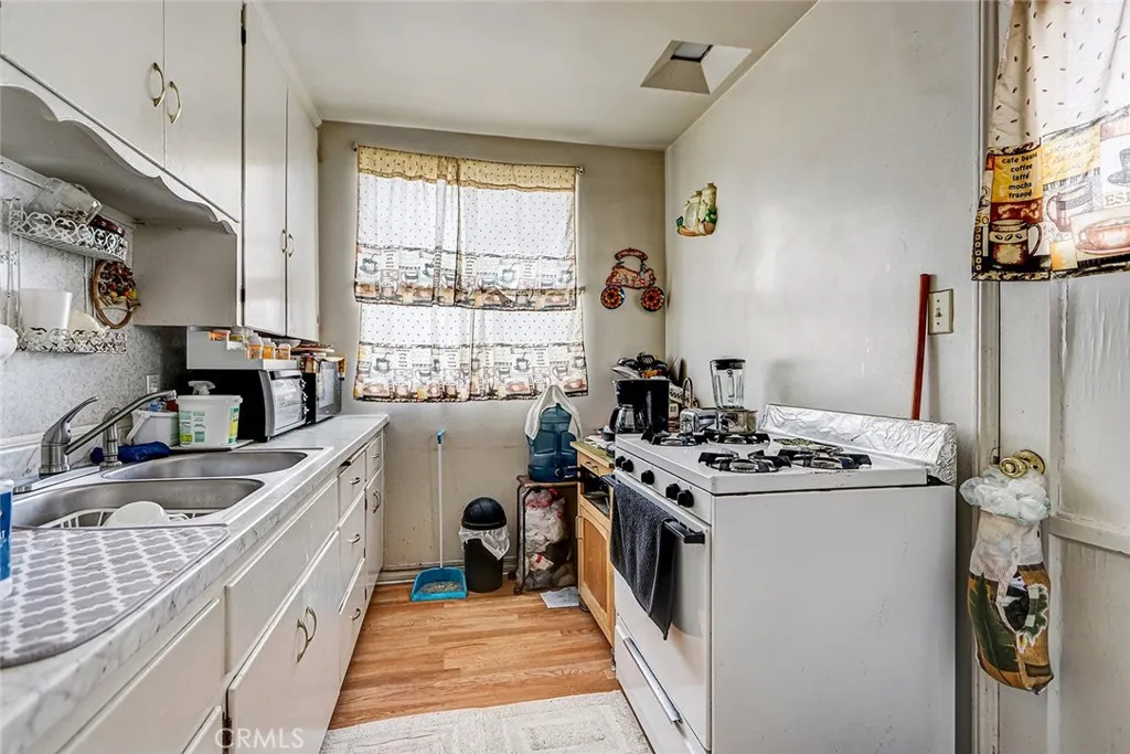 20526 Kenwood, Torrance, California 90502 home-pic-11