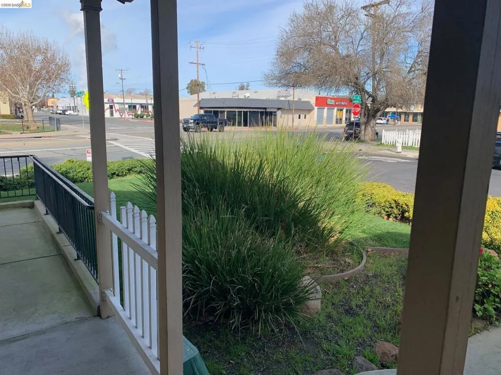 2 2 Belshaw St, Antioch, California 94509 home-pic-18