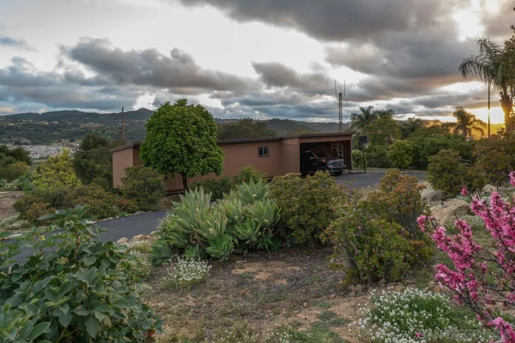 28149 Orange Terrace, Valley Center, California 92082 home-pic-33