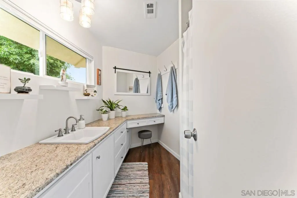 28149 Orange Terrace, Valley Center, California 92082 home-pic-20