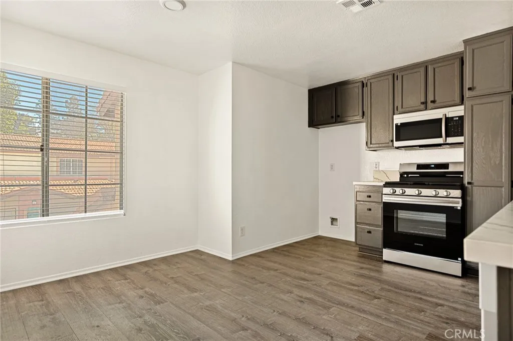 1365 Crafton Avenue, Mentone, California 92359 home-pic-8