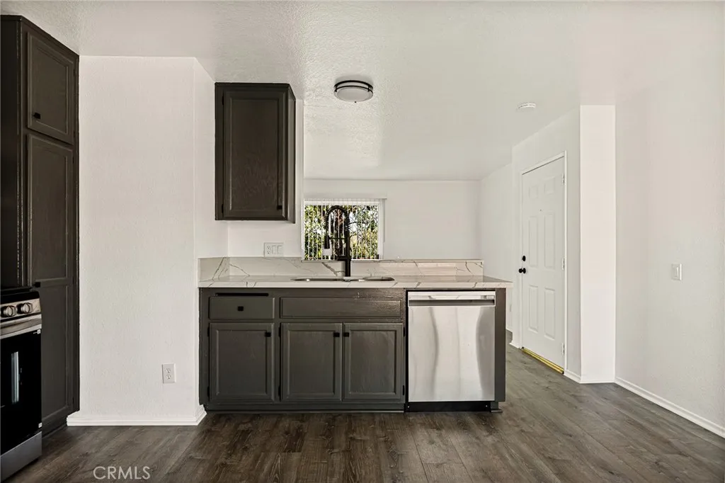1365 Crafton Avenue, Mentone, California 92359 home-pic-11