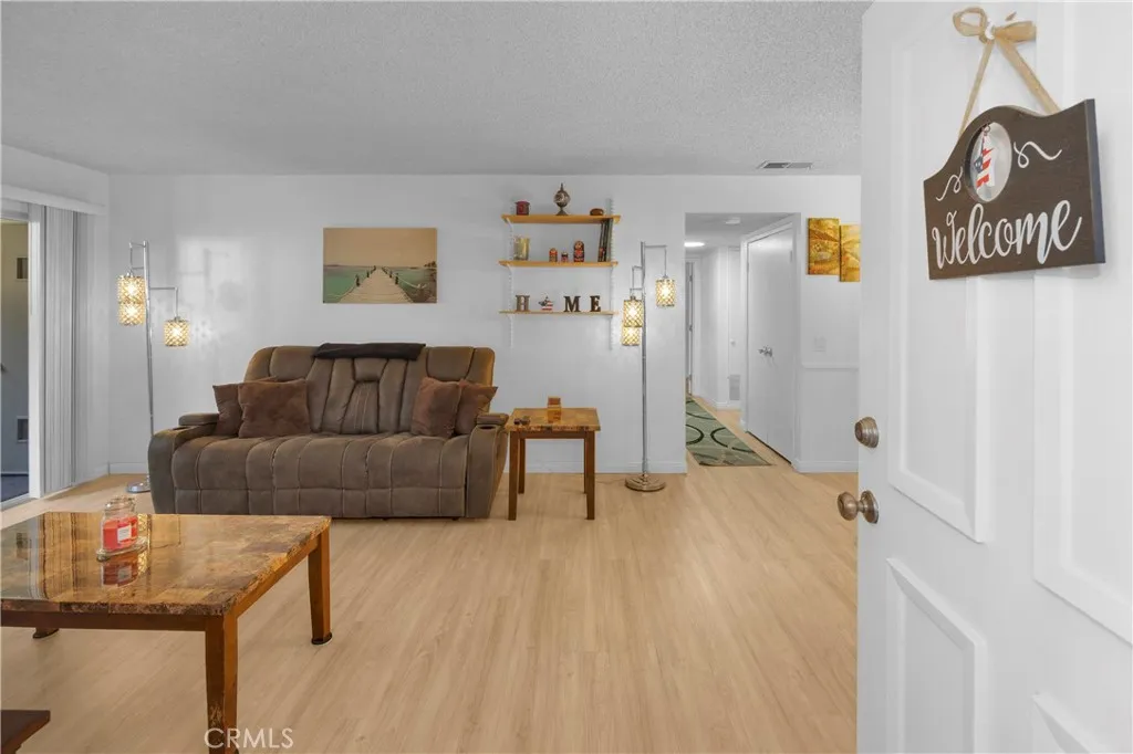 5842 Portsmouth 282, Yorba Linda, California 92887 home-pic-4