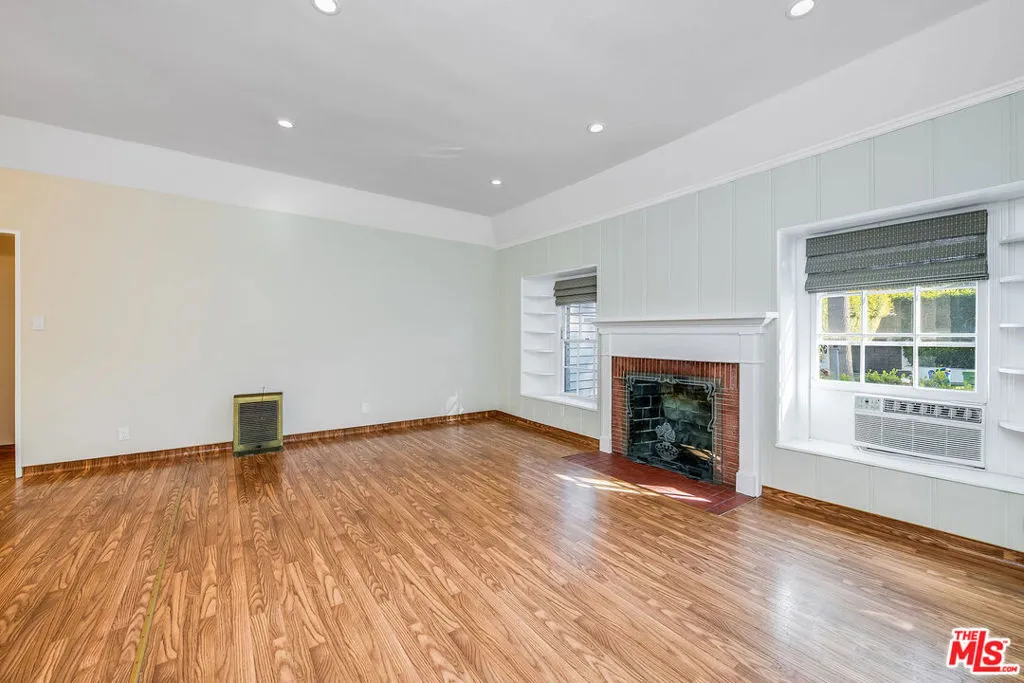 10435 Whipple Street, North Hollywood, California 91602 home-pic-6