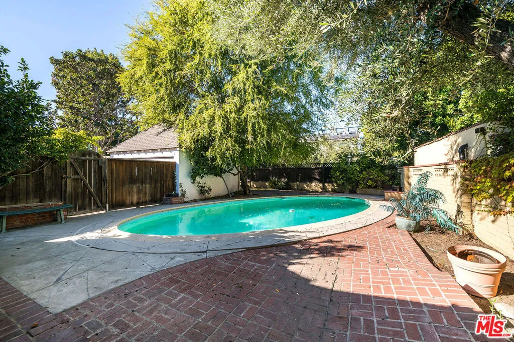 10435 Whipple Street, North Hollywood, California 91602 home-pic-20