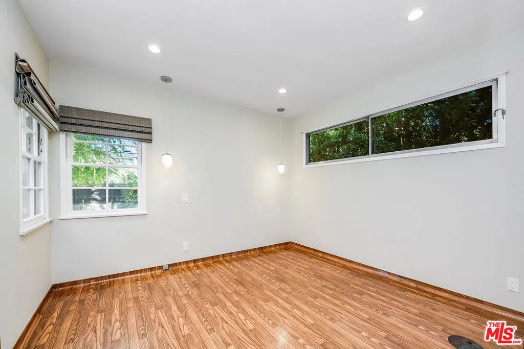 10435 Whipple Street, North Hollywood, California 91602 home-pic-12