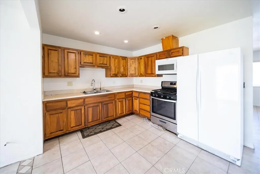 811 Jacumba, San Diego, California 92114 home-pic-9