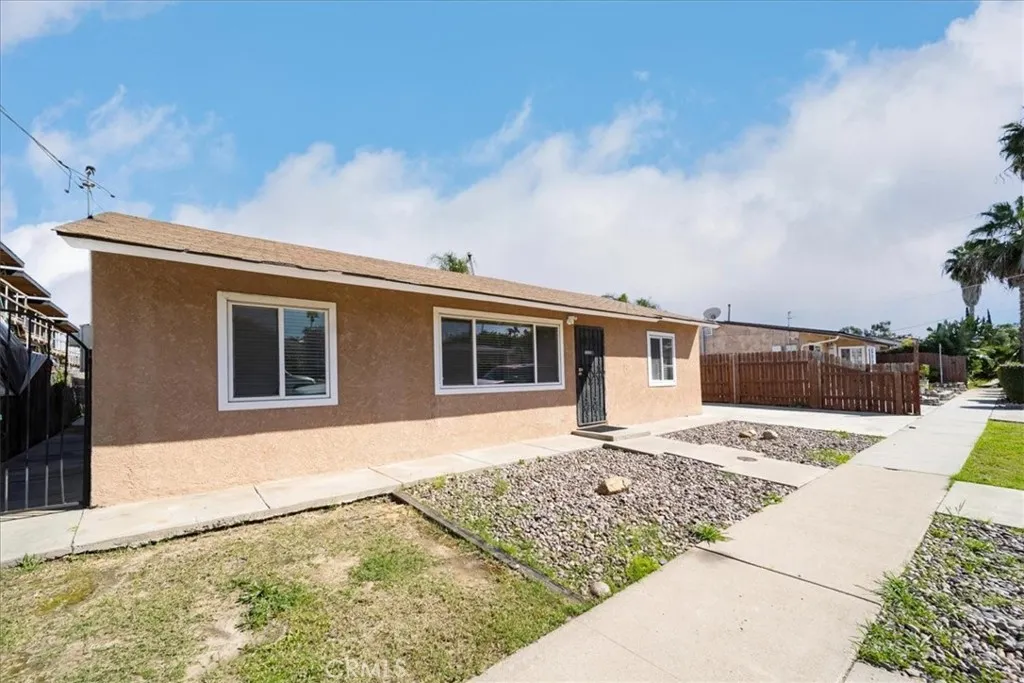 811 Jacumba, San Diego, California 92114 home-pic-3