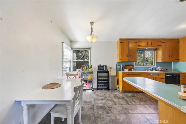 71 Rafael Way, San Luis Obispo, California 93405