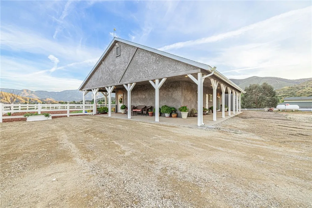 4116 Oki, Acton, California 93510 home-pic-32