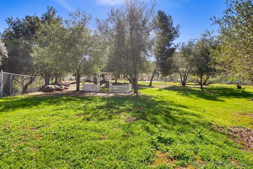 359 Galloway Valley Rd, Alpine, California 91901 home-pic-48