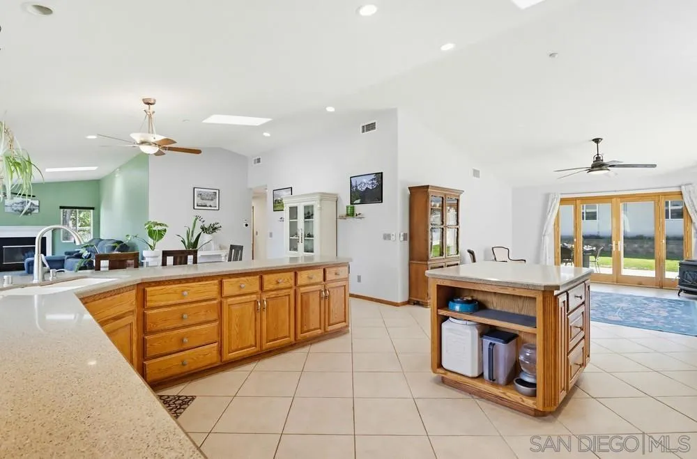 359 Galloway Valley Rd, Alpine, California 91901 home-pic-11