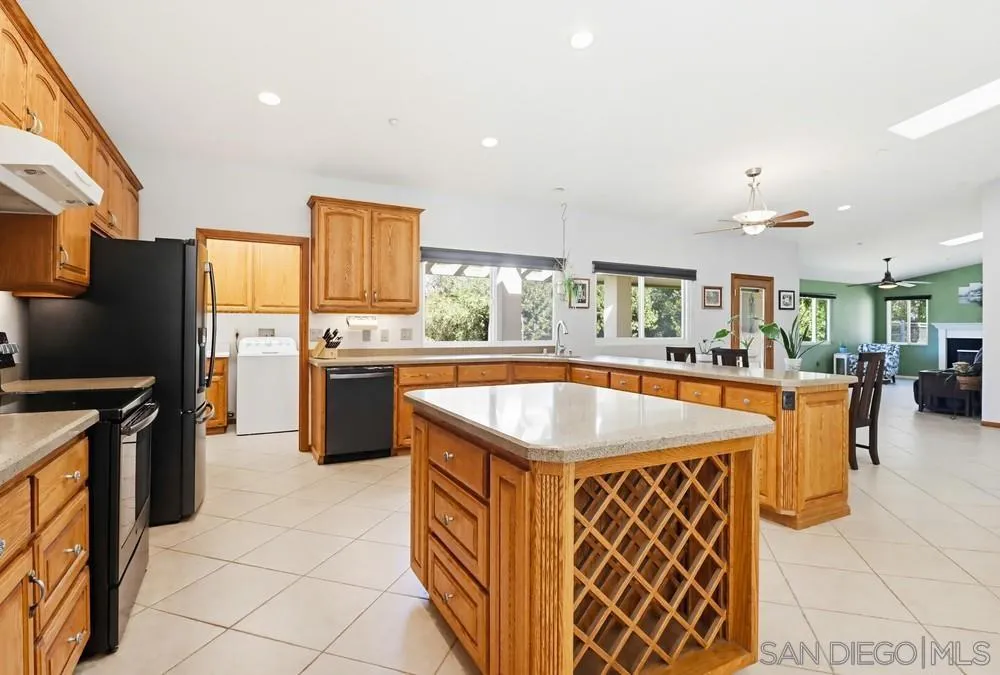 359 Galloway Valley Rd, Alpine, California 91901 home-pic-9