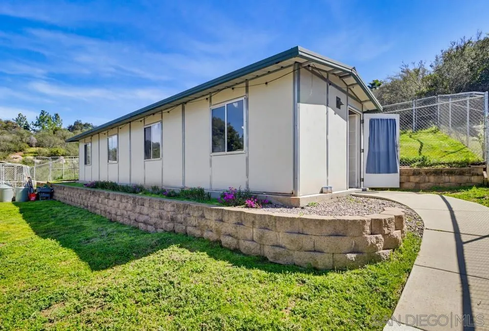 359 Galloway Valley Rd, Alpine, California 91901 home-pic-37