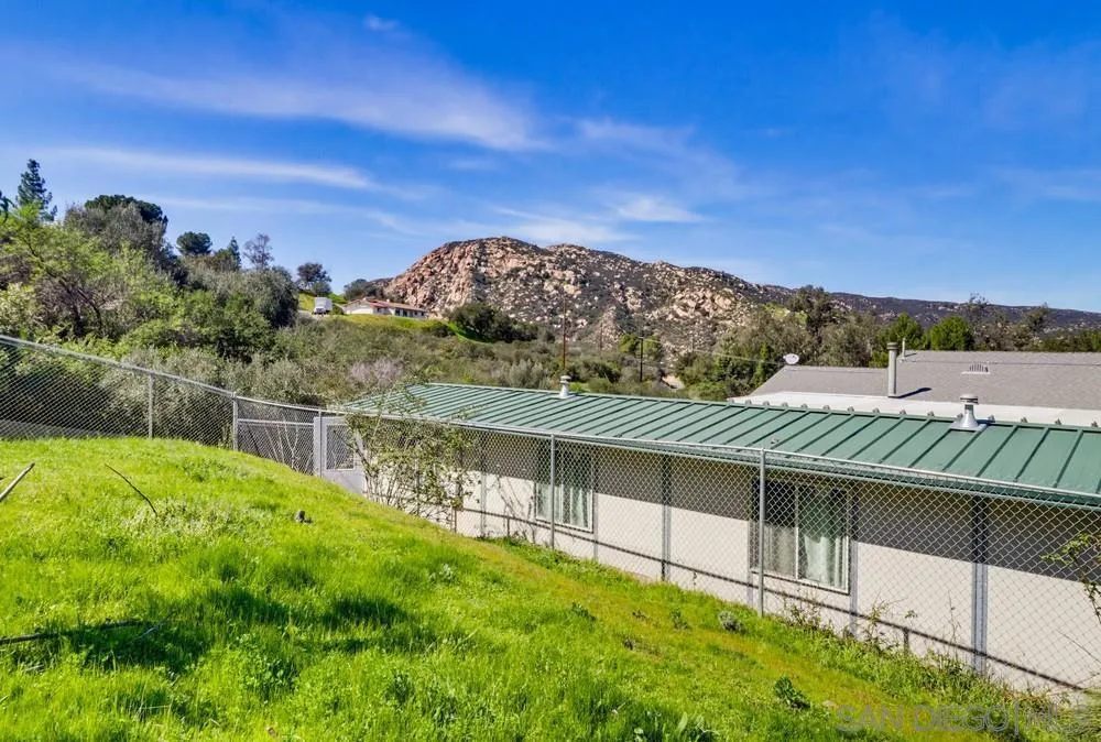 359 Galloway Valley Rd, Alpine, California 91901 home-pic-40