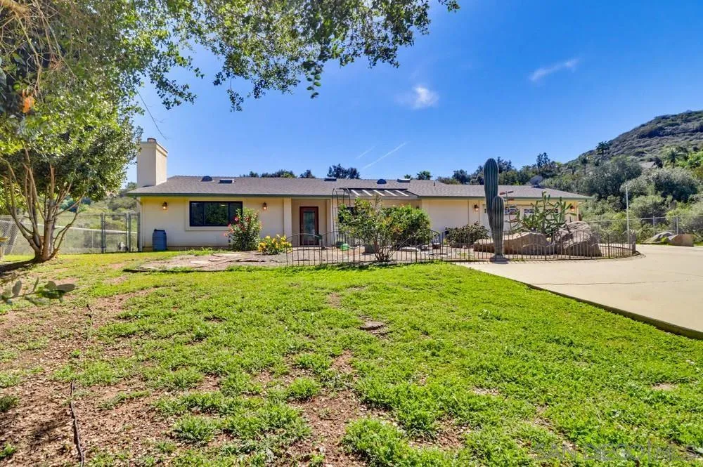 359 Galloway Valley Rd, Alpine, California 91901 home-pic-5