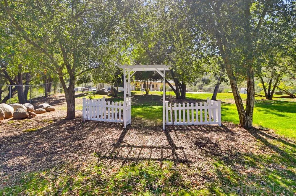 359 Galloway Valley Rd, Alpine, California 91901 home-pic-28