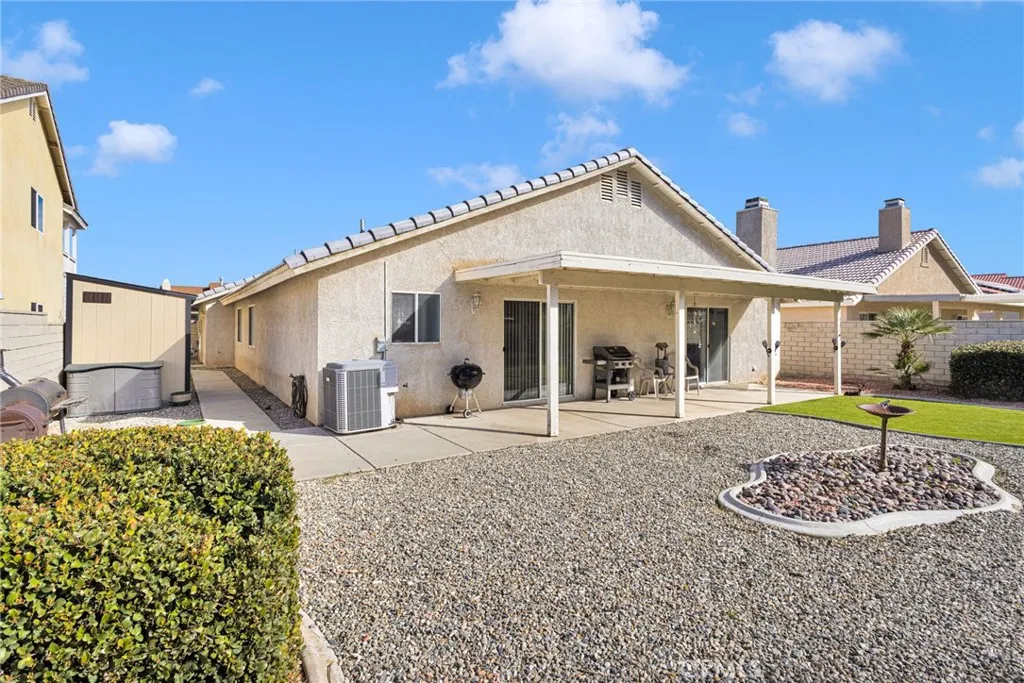 13900 Spring Valley Parkway, Victorville, California 92395 home-pic-33