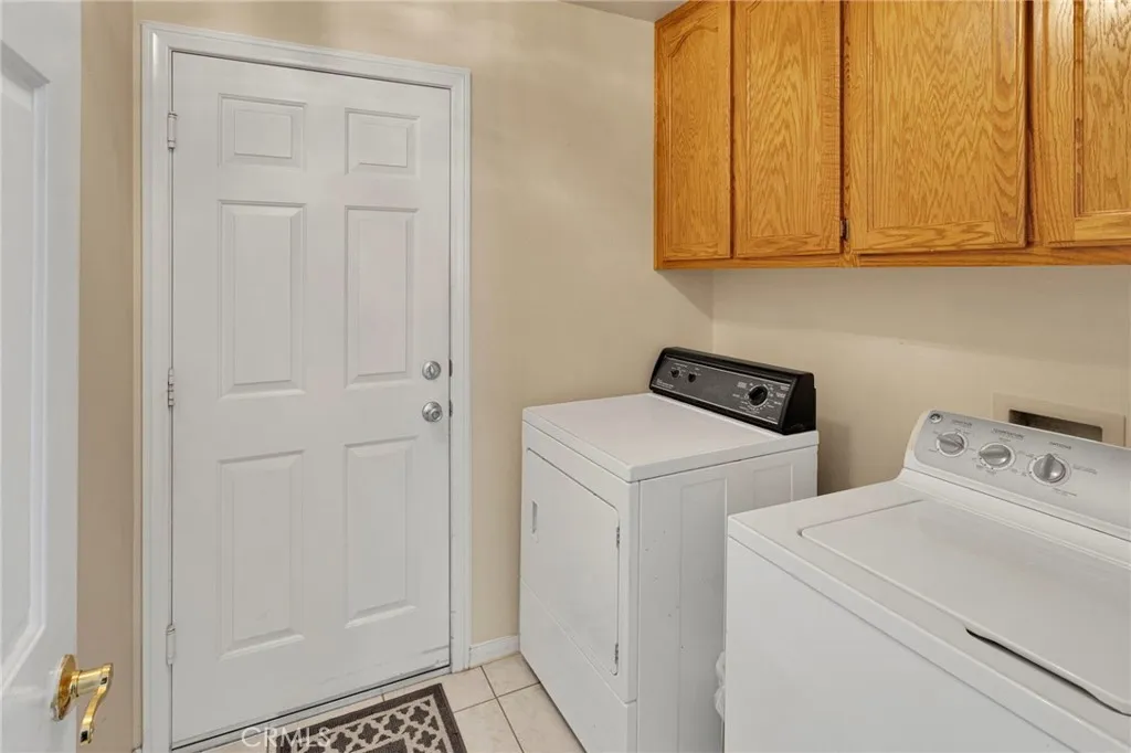 13900 Spring Valley Parkway, Victorville, California 92395 home-pic-16