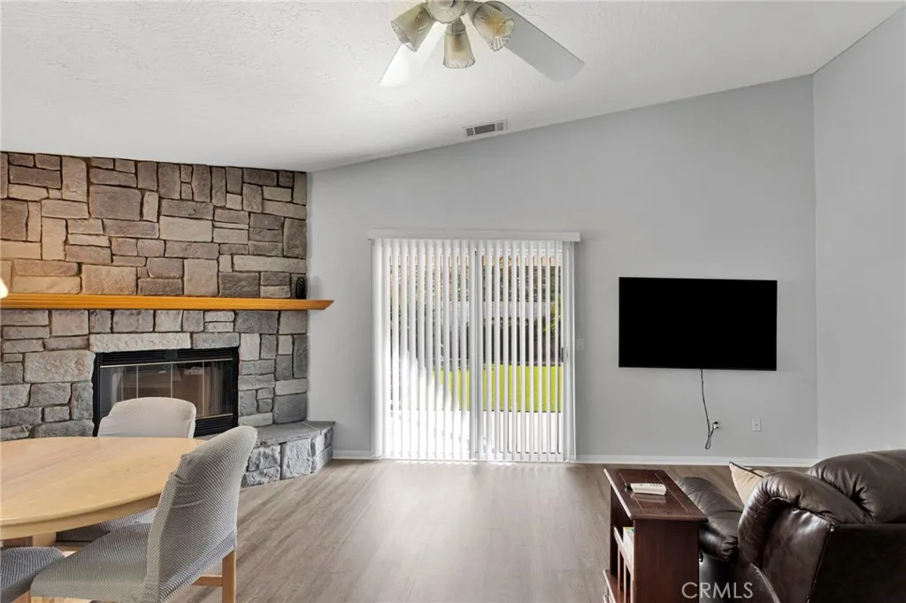 13900 Spring Valley Parkway, Victorville, California 92395 home-pic-13