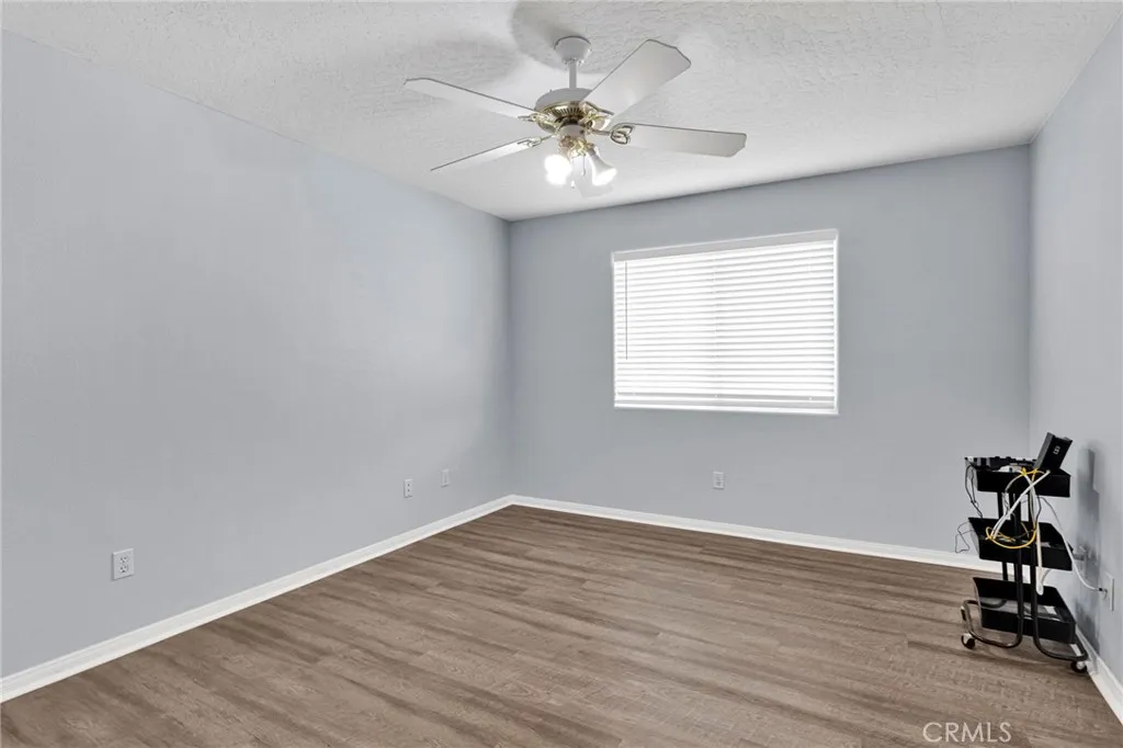 13900 Spring Valley Parkway, Victorville, California 92395 home-pic-20