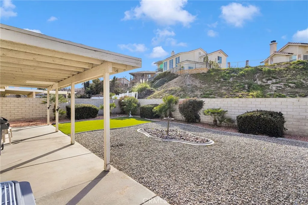 13900 Spring Valley Parkway, Victorville, California 92395 home-pic-35