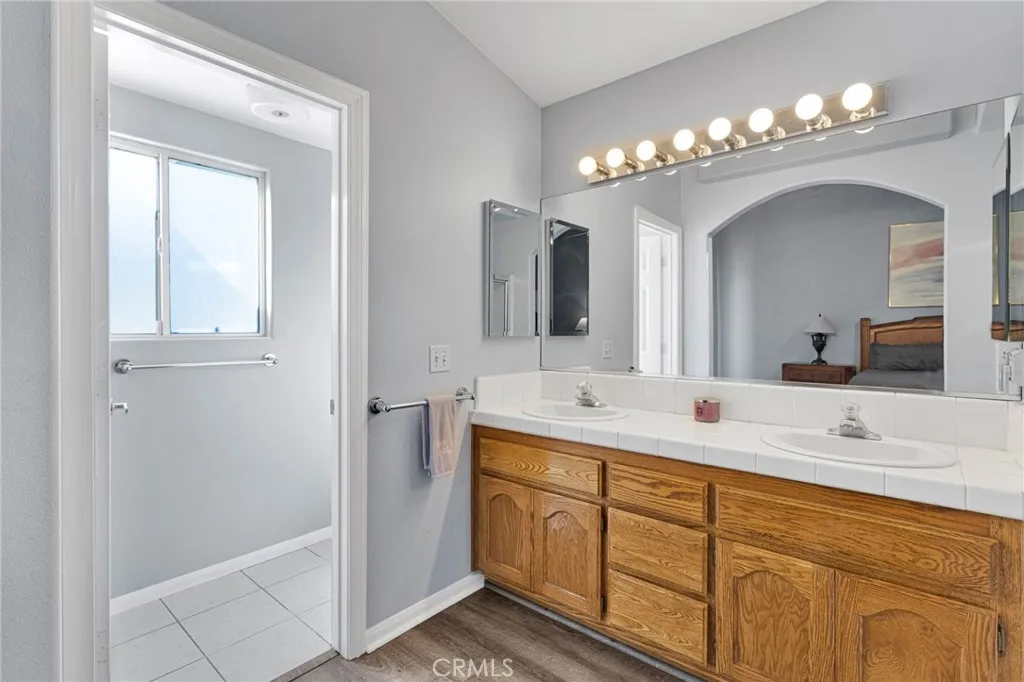 13900 Spring Valley Parkway, Victorville, California 92395 home-pic-28