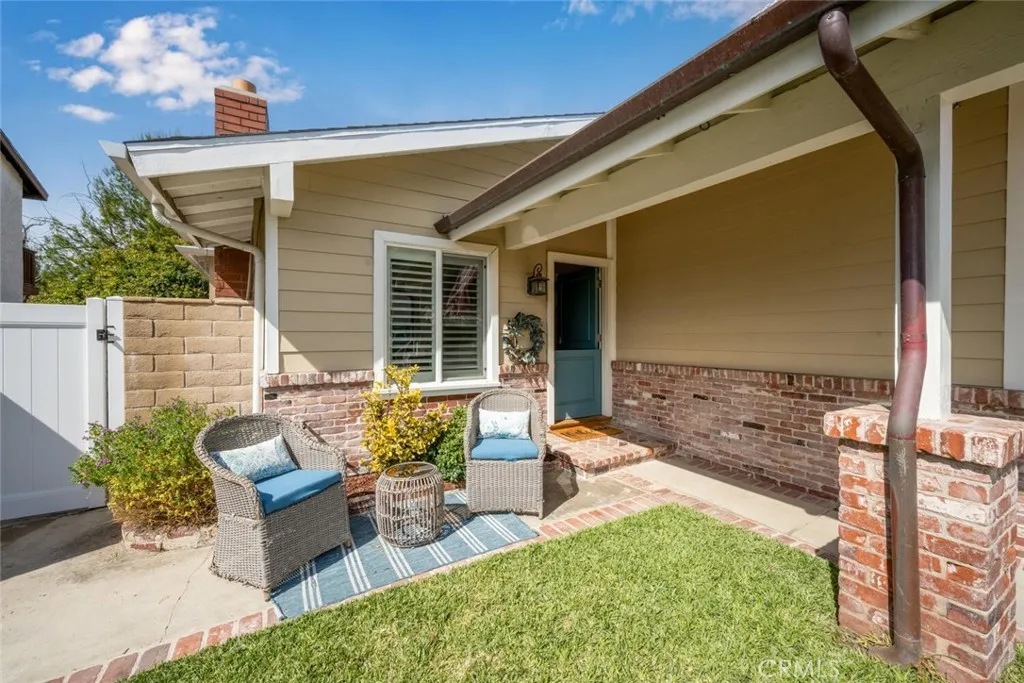 22995 Via San Juan, Mission Viejo, California 92691 home-pic-4