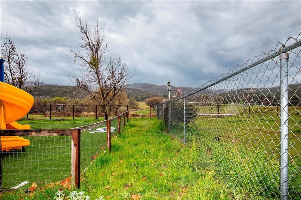 14520 Hardtree, Lake Hughes, California 93532 home-pic-30
