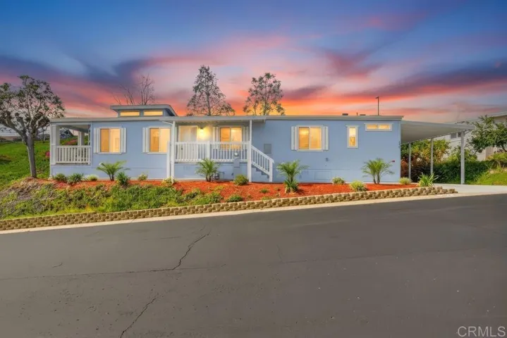 525 W El Norte Parkway 348, Escondido, California 92026